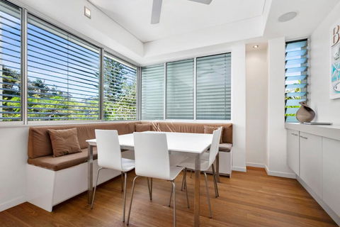 Contemporary & Central Sunshine Beach - St Kilda Accommodation 7