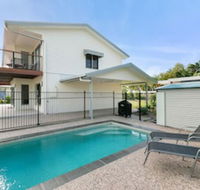 Tropical Beachside Oasis in Clifton Beach - St Kilda Accommodation