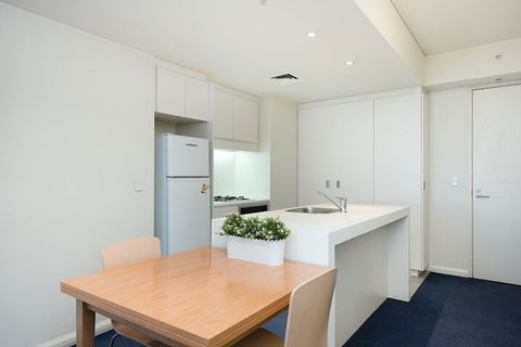 Barangaroo City View H329 - St Kilda Accommodation 6