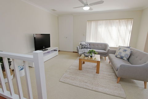 Alexandra Villa - St Kilda Accommodation 5