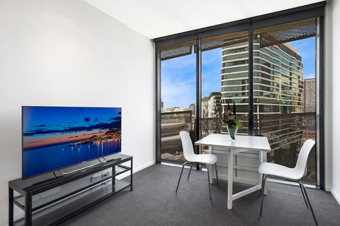 FARINA, 1BDR Docklands Apartment - St Kilda Accommodation 6