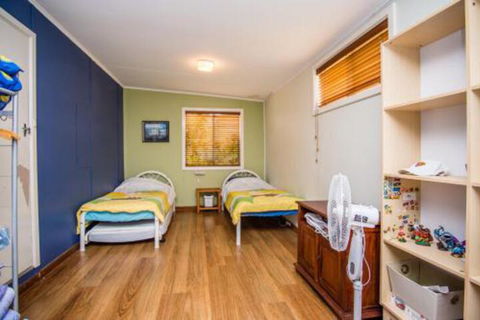 The Gee Beach House - St Kilda Accommodation 2