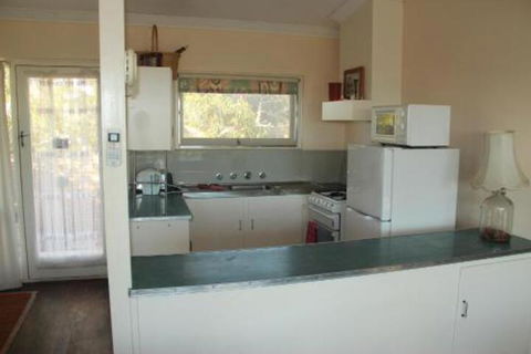 Sand N Sun Beach House - St Kilda Accommodation 3