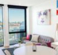 Luxury Central Apartment