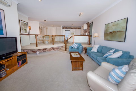 A Yachtsmans Rest Unit 4, 37 Victoria Parade - St Kilda Accommodation 5