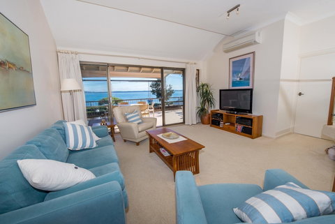 A Yachtsmans Rest Unit 4, 37 Victoria Parade - St Kilda Accommodation 3
