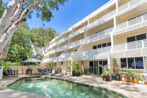 On Palm Cove Beachfront Apartments - St Kilda Accommodation 2