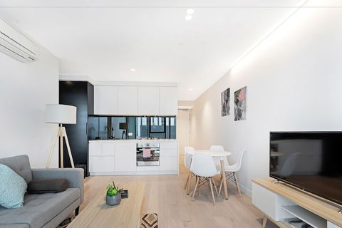 IFSuites (IFSTAYS) Light House Apartment - St Kilda Accommodation 7