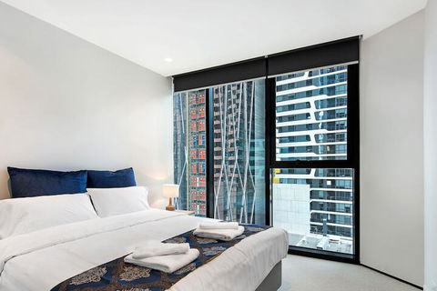 IFSuites (IFSTAYS) Light House Apartment - St Kilda Accommodation 6