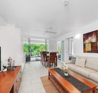 Private Apt at Drift Palm Cove Sleeps 6 - St Kilda Accommodation