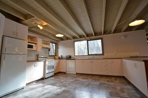 Tyee - St Kilda Accommodation 4