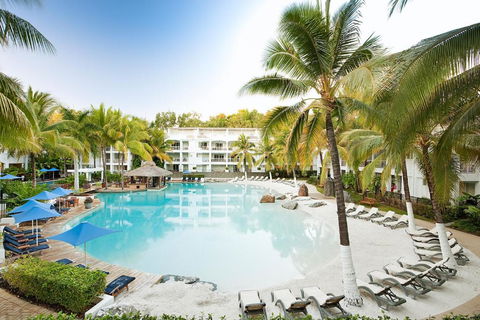 Couples Private Spa Beach Getaway - St Kilda Accommodation 2