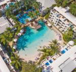 Couples private spa beach getaway - St Kilda Accommodation