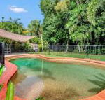 Coral Sea Holiday House - St Kilda Accommodation