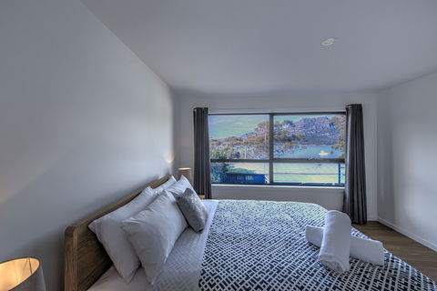 Dock Of The Bay - St Kilda Accommodation 5