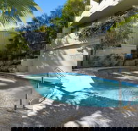 Stunning top Floor Sunshine Beach Getaway Unit 7 Vista Pacific 12 Bryan Street