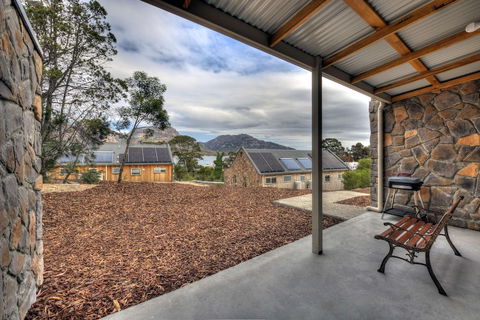 Freycinet Stone Studio 7 - St Kilda Accommodation 4