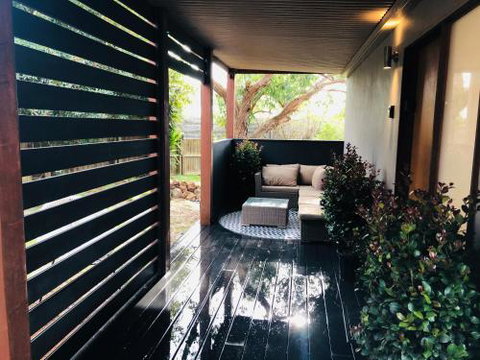 Carinya Coastal Cottage - St Kilda Accommodation 1