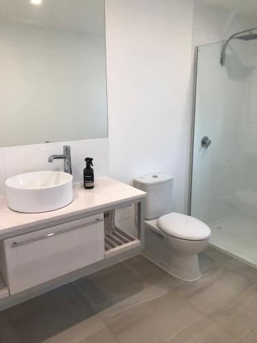 Carinya Coastal Cottage - St Kilda Accommodation 3