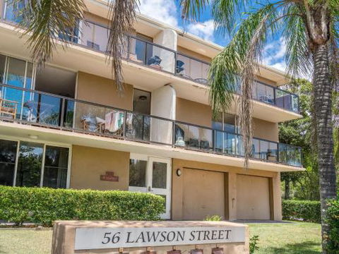EAST COAST ESCAPES Byron Beachfront - St Kilda Accommodation 6