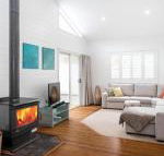 3 Macleay St. Narrawallee - St Kilda Accommodation