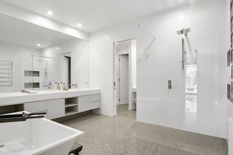 Lansdowne Villa - St Kilda Accommodation 4