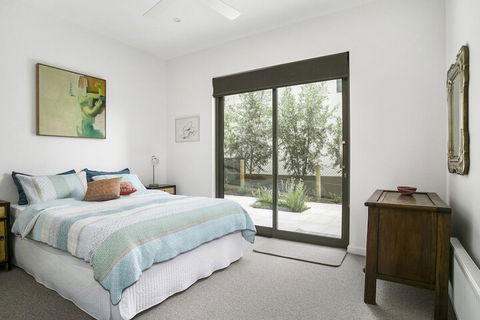 Lansdowne Villa - St Kilda Accommodation 2