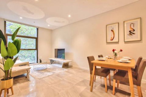 Apartment Darling Harbour Day St. 23 - St Kilda Accommodation 0