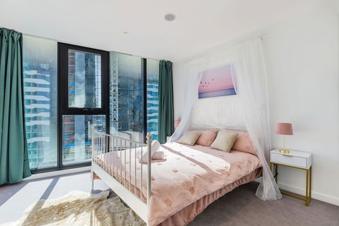 FV Dream 2 BED Apt+ Pool+ Free Parking Qfv211-16 - St Kilda Accommodation 5