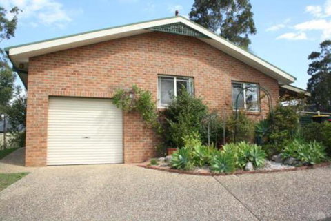 Surf Beach On Eric - St Kilda Accommodation 0