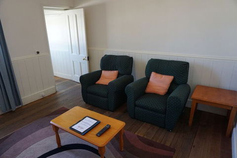 Low Head Pilot Station - St Kilda Accommodation 7