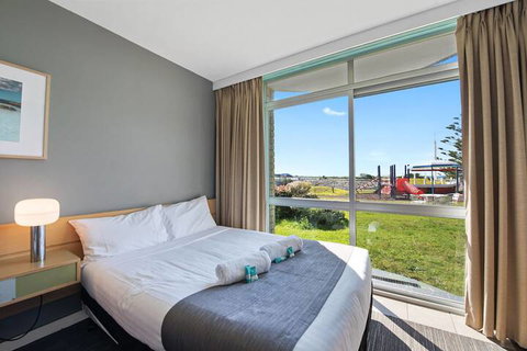 Scamander Beach Resort - St Kilda Accommodation 6