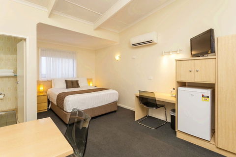 Club Motel - St Kilda Accommodation 5