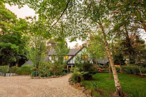 Holly Lodge - St Kilda Accommodation 0