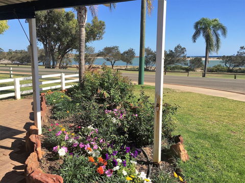 Kalbarri Seafront Villas - St Kilda Accommodation 0