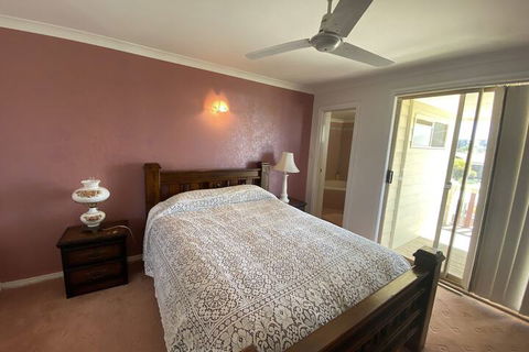 Whispering Palms - St Kilda Accommodation 6