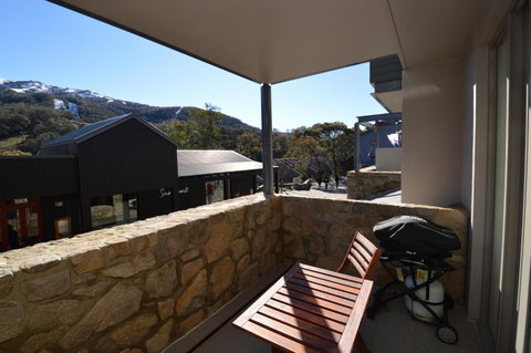 Squatters 1 - St Kilda Accommodation 3