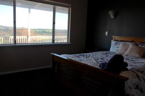 A Better Life Animal Sanctuary FarmStay Private Two Bedrooms Lounge Room & Bathroom & Toilet Shared Kitchen - St Kilda Accommodation 4