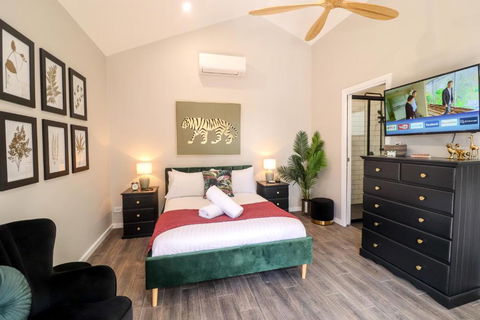Fairview Cottage - St Kilda Accommodation 6