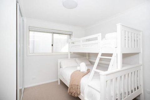 Aegean On The Beach - St Kilda Accommodation 2