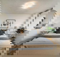 Bright and Sunny Studio Apartment - St Kilda Accommodation