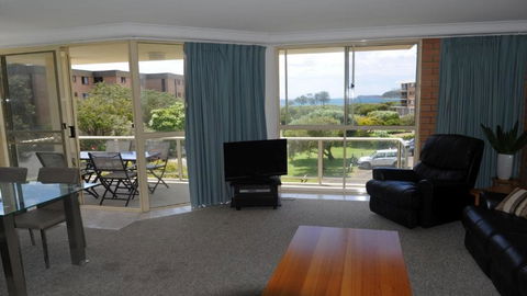 Seaspray Walk To The Beach! - St Kilda Accommodation 2