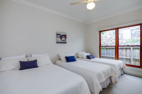 SantAnna - St Kilda Accommodation 1