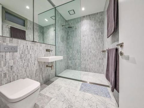 FAIRYTALE Gerroa 4pm Check Out Sundays - St Kilda Accommodation 4