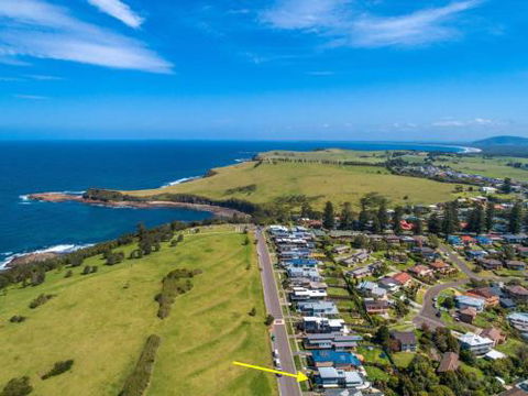 TASMAN DRIVE Gerringong 4pm Check Out Sundays - St Kilda Accommodation 1