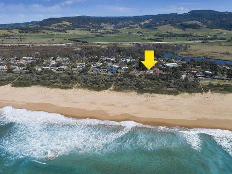 THE PACIFIC Werri Beach Gerringong 4pm Check Out Sunday - St Kilda Accommodation 0