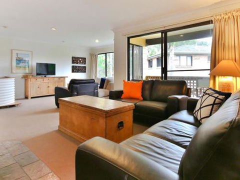 Take Time At Hyams Beach 4pm Check Out Sundays - St Kilda Accommodation 1