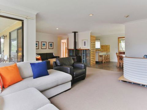 Take Time At Hyams Beach 4pm Check Out Sundays - St Kilda Accommodation 2