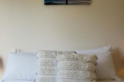Rockpool Cottage - St Kilda Accommodation 1
