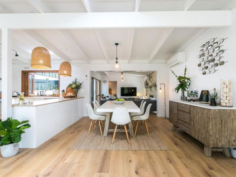 Stunning Sorrento Escape With Pool - St Kilda Accommodation 3